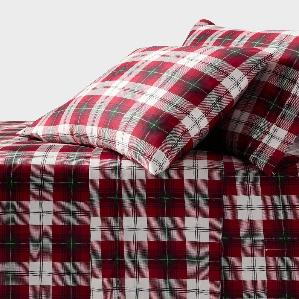 400 Thread Count Holiday Performance Sheet Set - Threshold - Picture 12 of 16